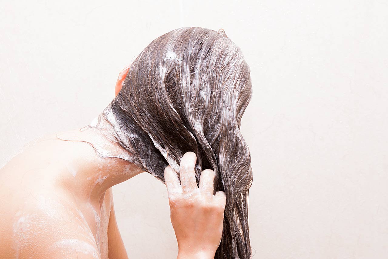 Tägliche Haarwäsche, jeden Tag Haare waschen gesund, schädlich