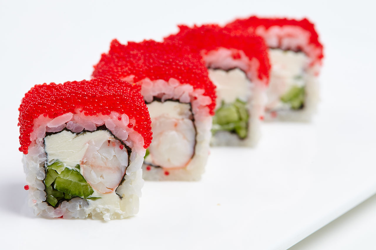 inside out sushi california roll ura maki