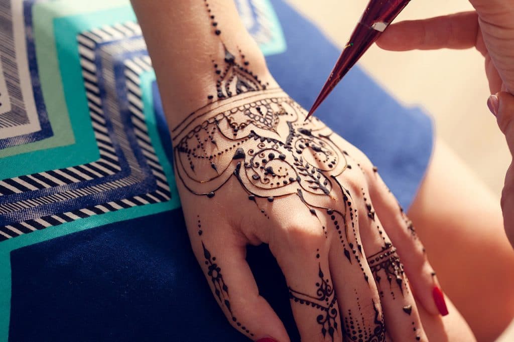 Anleitung Henna Tattoo selber machen inkl Muster Motive  WOMZ